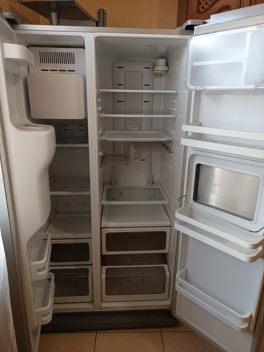 Холодильник  Samsung Side by Side б/у