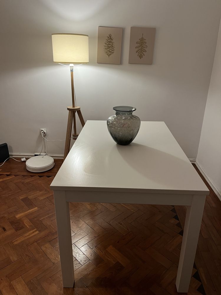 Mesa branca Ikea
