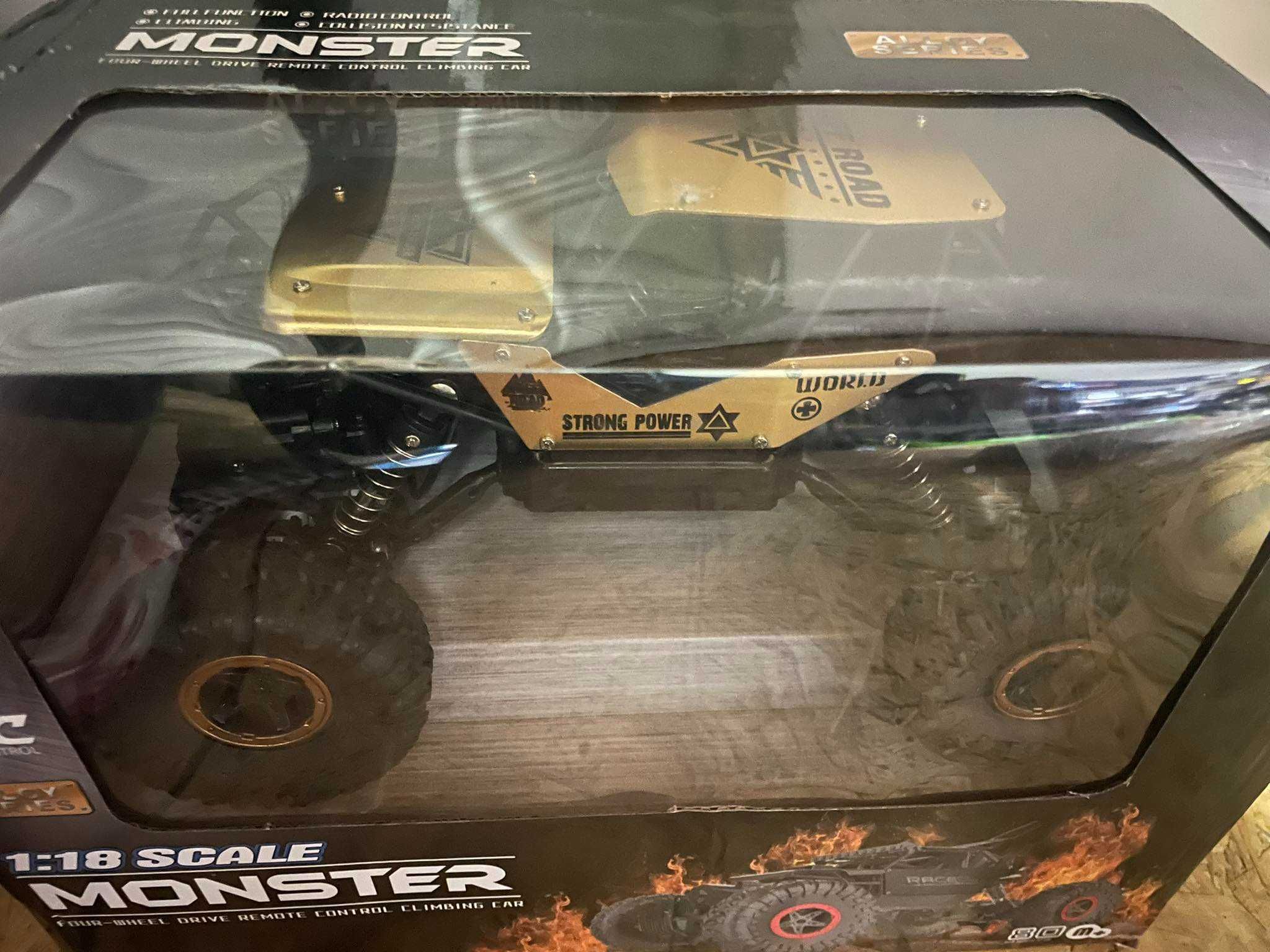 Auto Monster RC Wysokie Koła 1:18  Czarne Złote