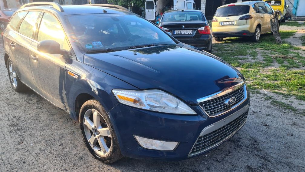 Kompletny przod mondeo mk4 kod lakieru A8