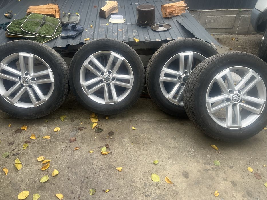 Диски з резиною 5/120/19. 255/55/19 з amarok оригінал.