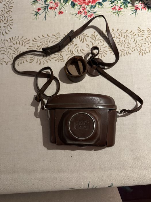 Máquina fotográfica Contaflex Zeiss Ikon - o valor colocado é “irreal”