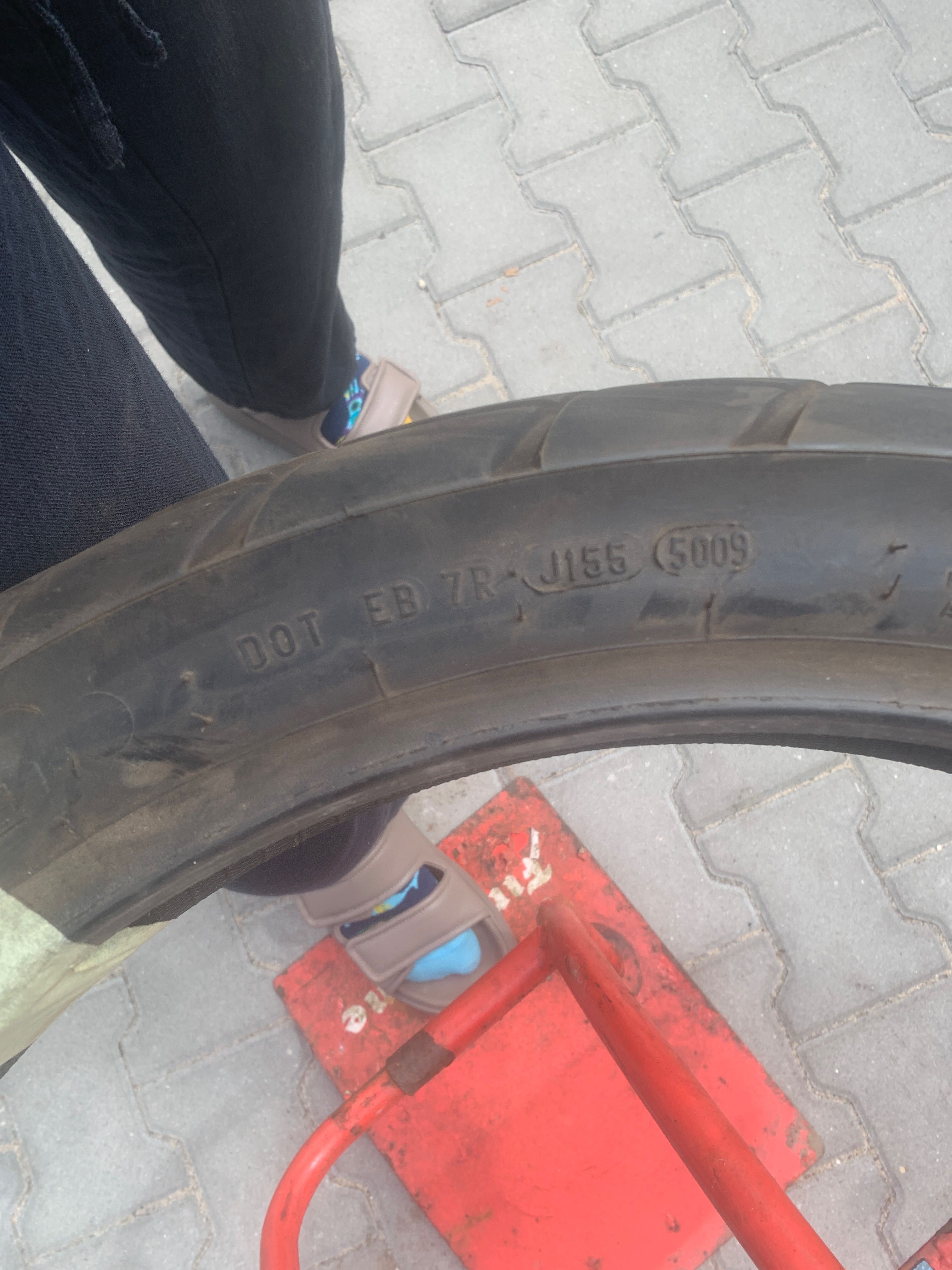 110/80 R 19 metzeler tourance nr 33