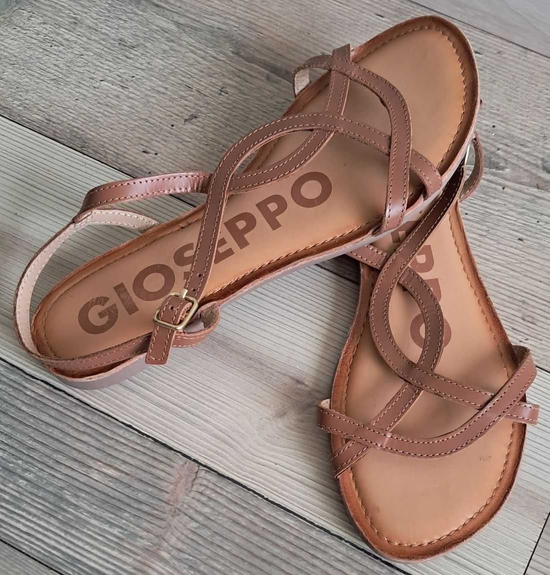 Сандалі шкіряні Gioseppo (р.39)