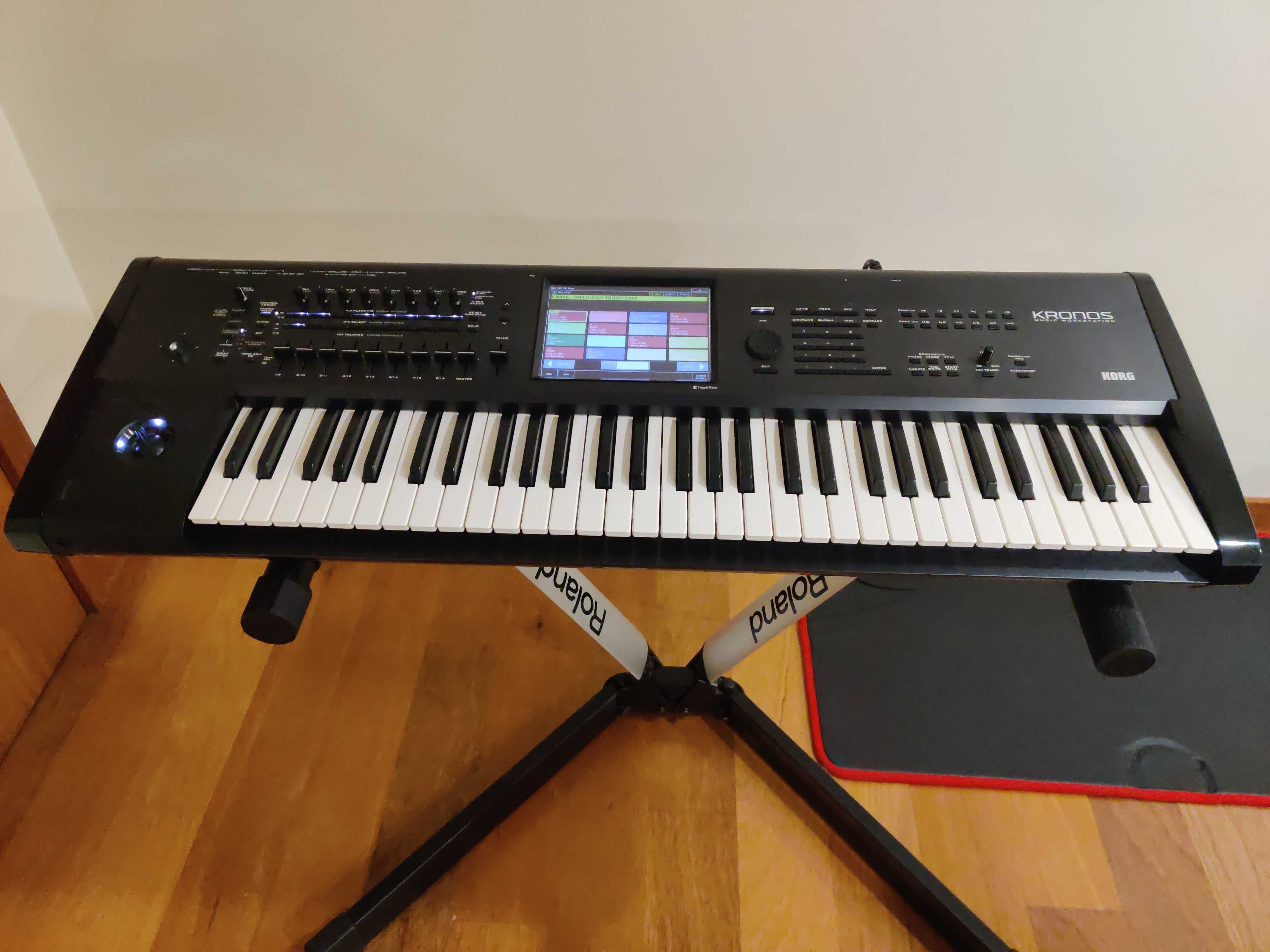 Workstation Korg KRONOS 61