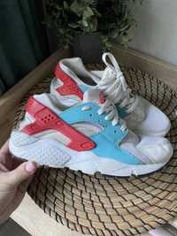 Кросівки жіночі Nike huarache 35 - 36 розмір