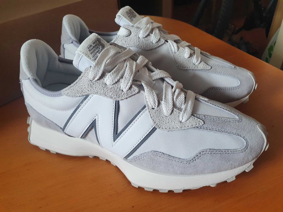 Buty sportowe sneakersy New Balance U327  42,5 EU  27 CM