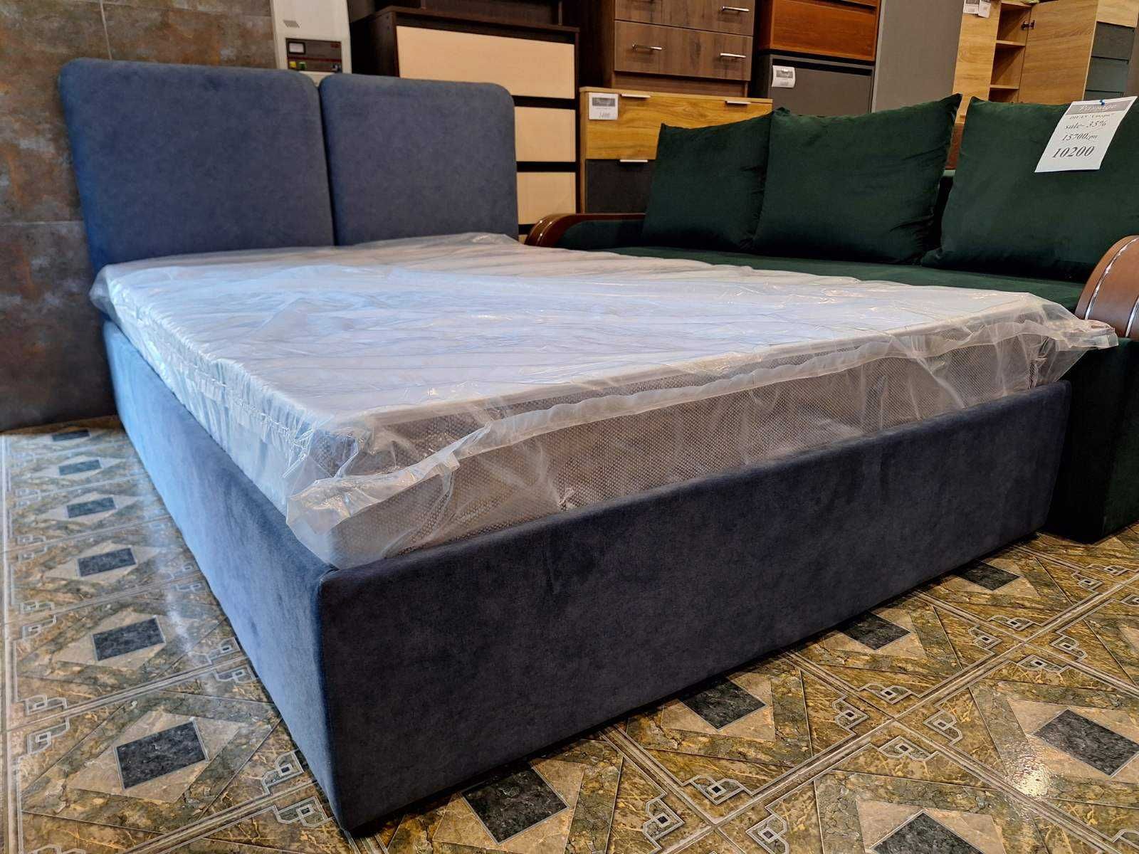 Мягкая двуспальная кровать "Атланта" в размере 140 без ниши в наличии