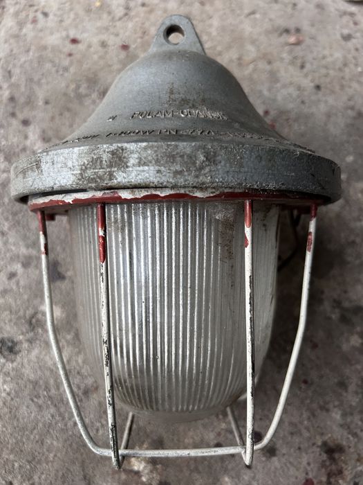 Stara oprawa lampa loft Polam Gdańsk