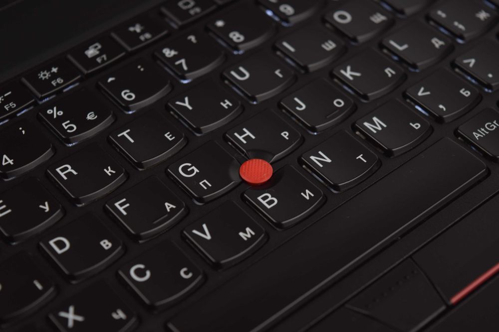 Lenovo ThinkPad T15 Gen1 i7-10510U 16/32 гб 256/512/1тб 15.6" Ноутбук