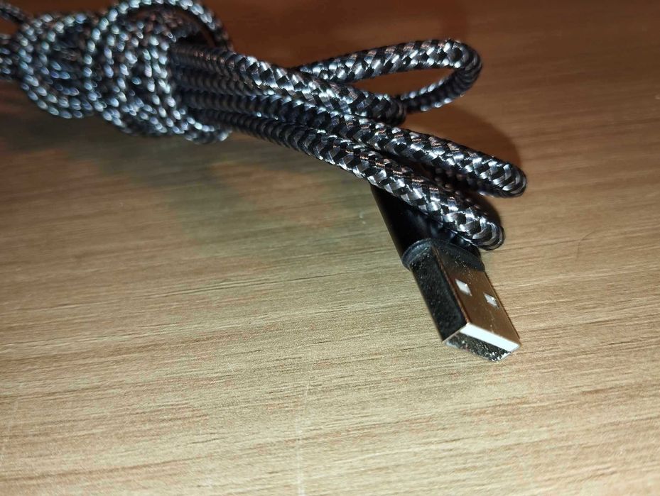Kabel USB / Lightning do iPad / iPhone - 1.8 m