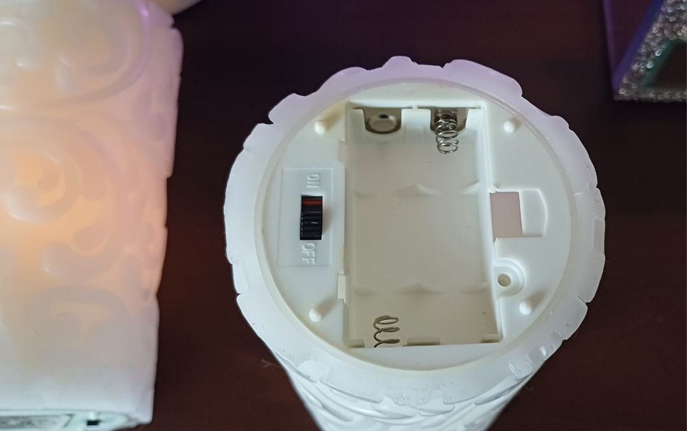 Świeca dekoracyjna Led woskowa  biała 18cm