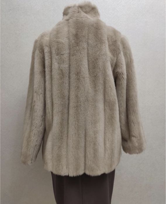 Шуба шубка еко хутро норка бежева