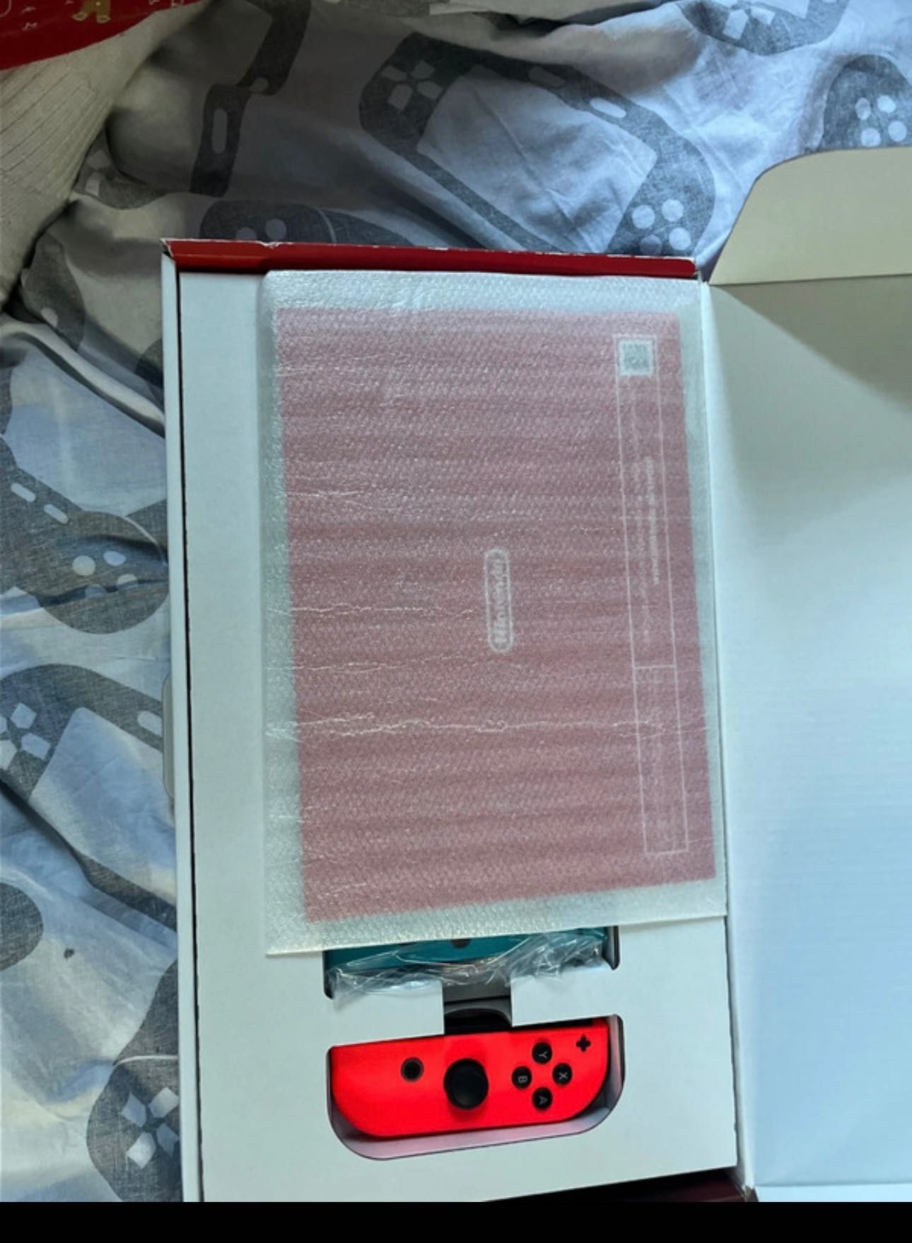Konsola NINTENDO Switch OLED Model Czerwono-Niebieski