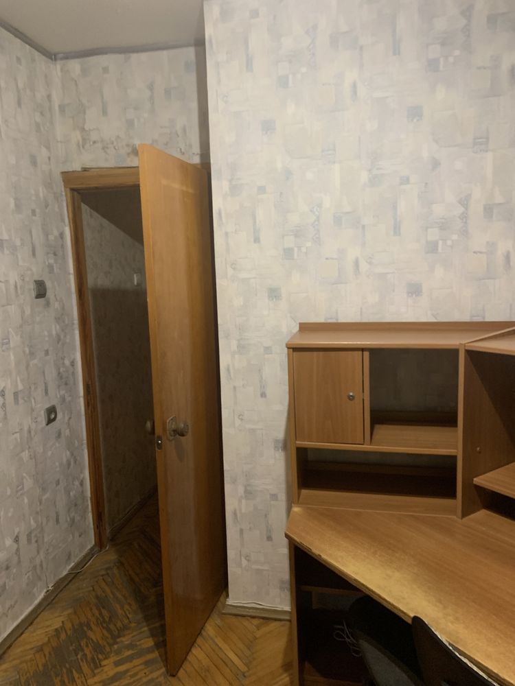Ильфа и петрова / глушко 3 разлельные комнаты