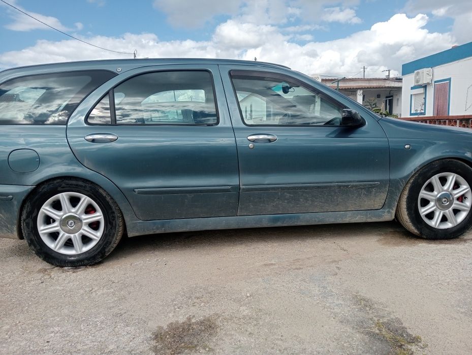 Lancia Lybra 2.4 jtd