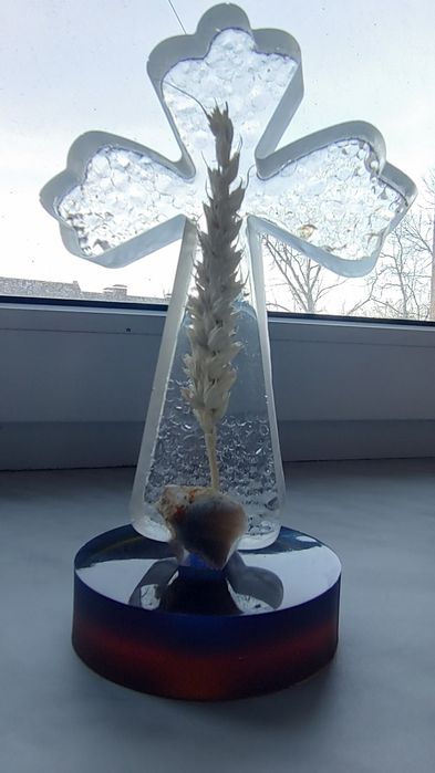 Унікальний декоративний хрест із  смоли з натуральним пшеничним колос