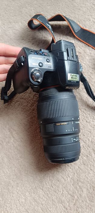 Zestaw aparat + obiektyw – Sony Alpha A33 + Sigma 70-300mm
