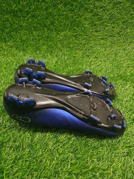 Półprofesjonalne Pro korki Nike Mercurial Veloce II FG 42