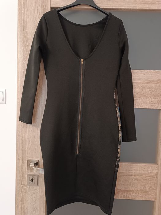 Czarna sukienka ze złotymi zdobieniami River island S 36 Andrzejki
Sze