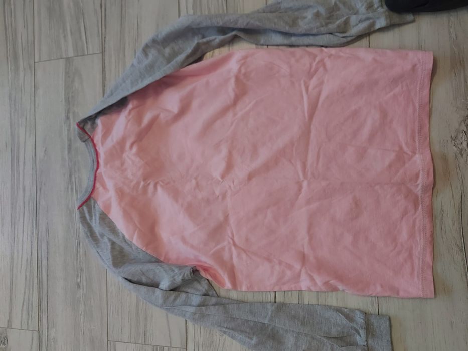 Dziewczęca  góra  od  piżamy