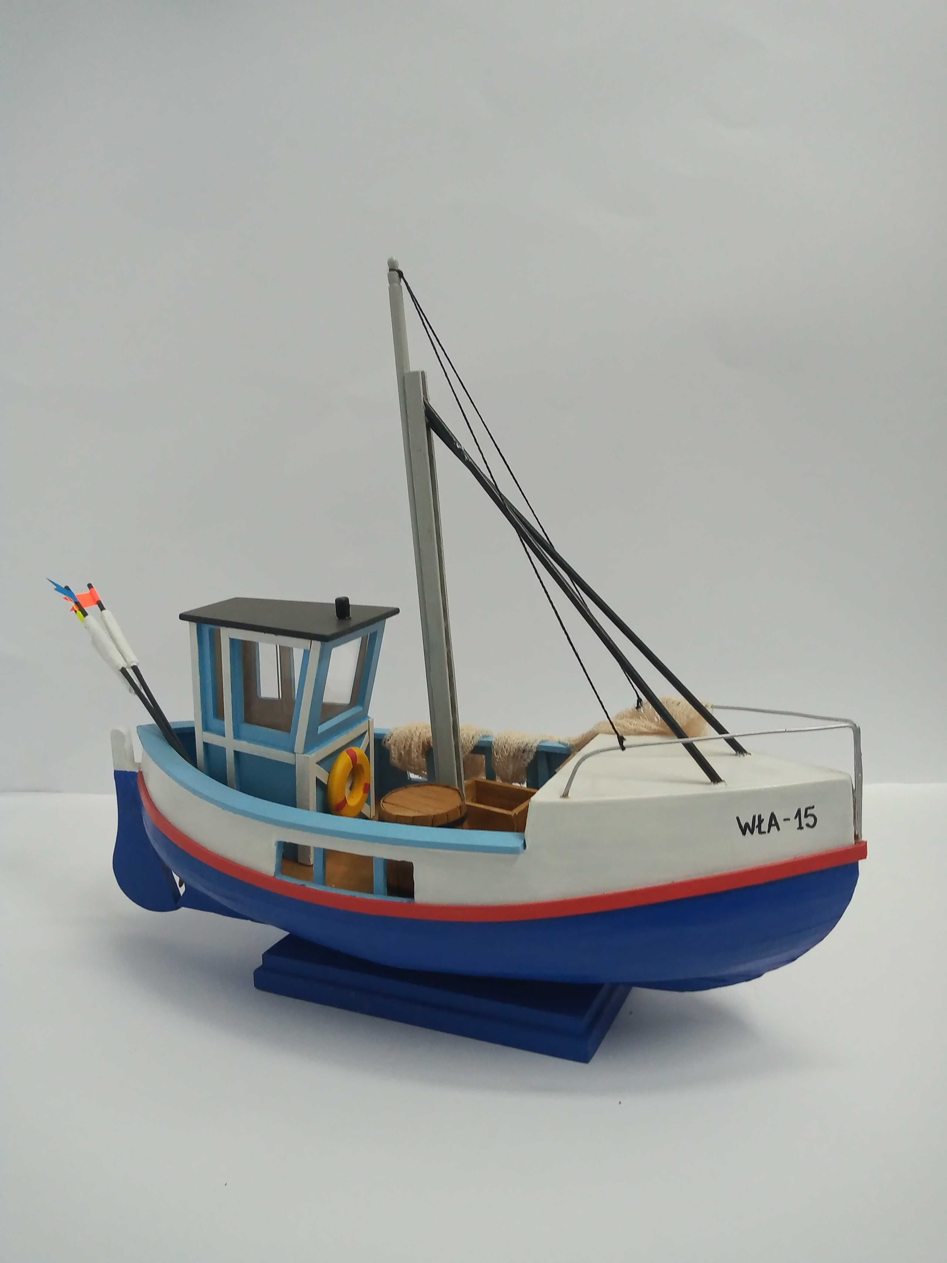 Ręcznie robiony model kutra rybackiego KUTER RYBACKI WŁA-15