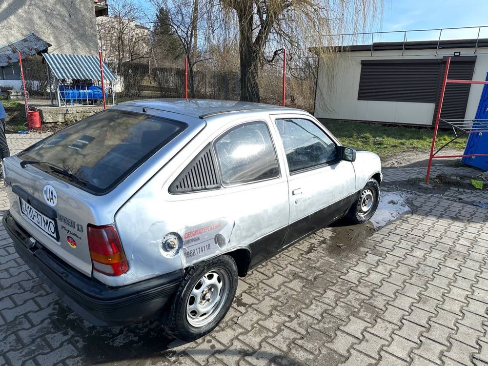 Opel kadet 1.3 в неплохом состоянии