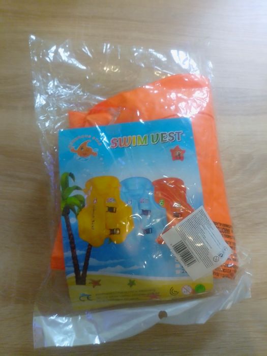 Дитячий надувний жилет