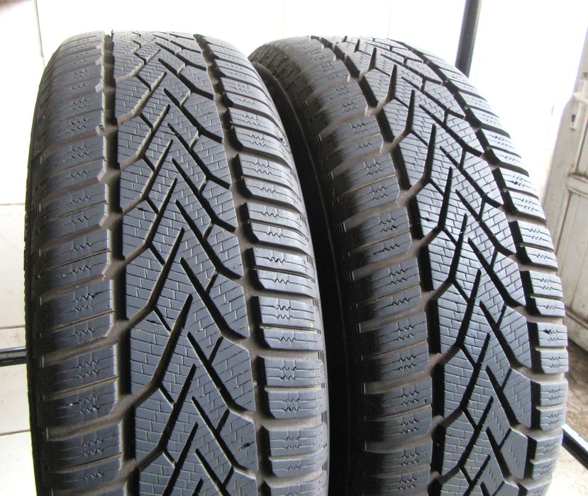 2x 185/60R15 Semperit Speed-Grip 2 D/B/70dB 7,27mm