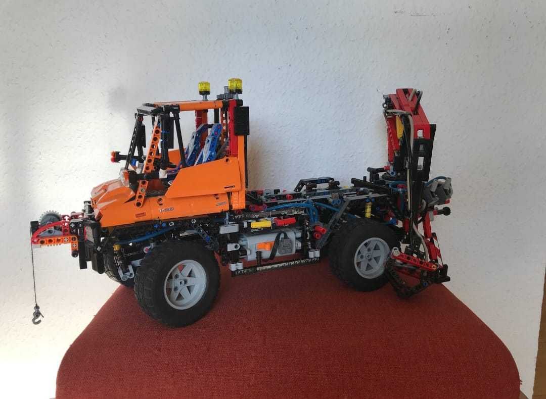 Lego technic 8110 Mercedes Unimog