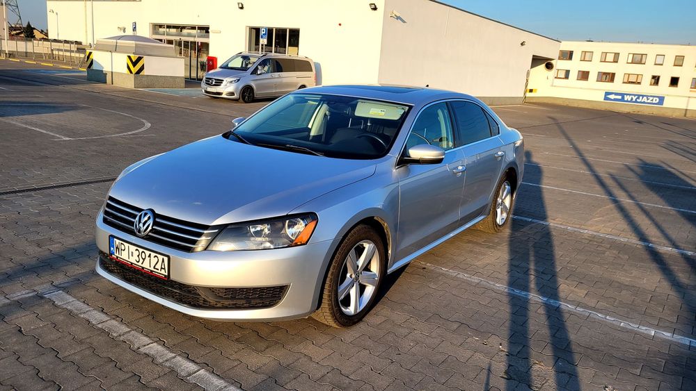Volkswagen Passat Niski przebieg VW Passat 2,5 l benzyna
