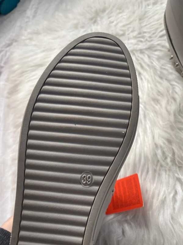 Nowe szare buty sneakersy z ćwiekami Elisa Esposito rozmiar 39