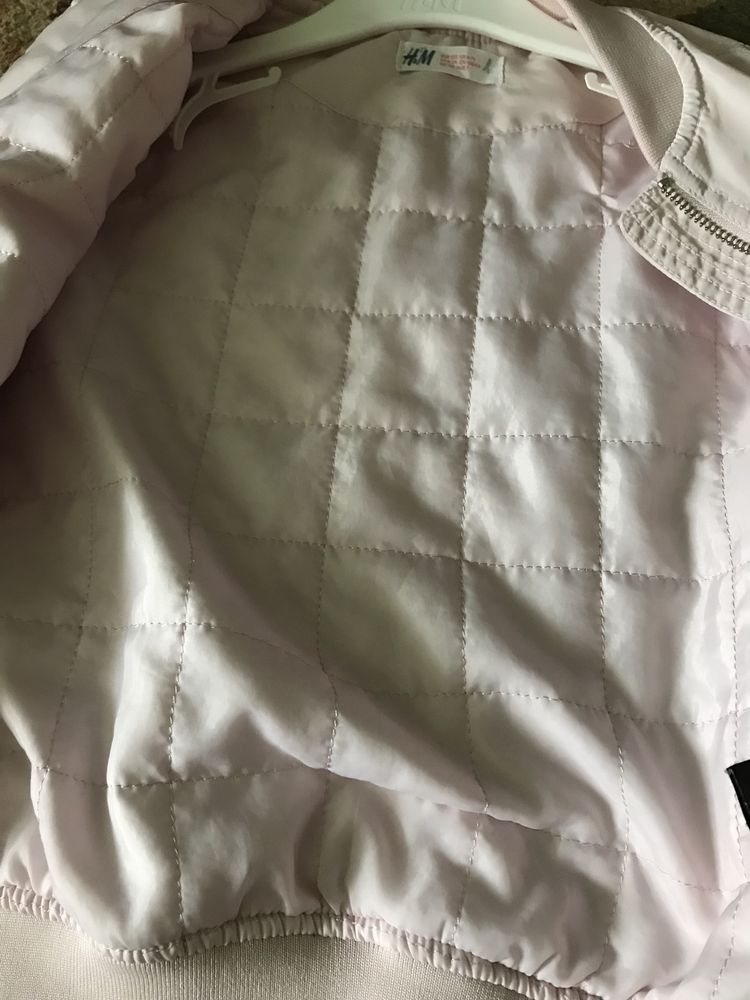 Курточка H&M 122 см