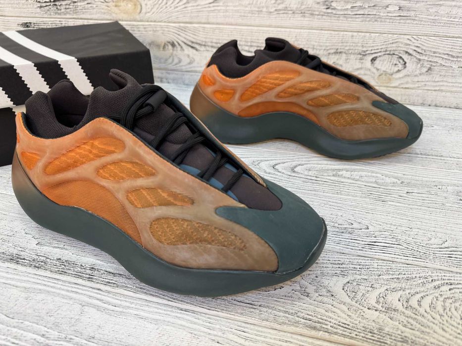 Кросівки Adidas Yeezy 700 V3 Orange Copper Fade Адидас із буст 700