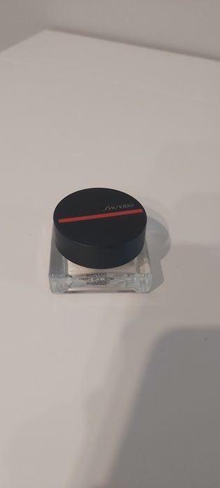 Shiseido rozświetlacz do twarzy i oczu 02 solar