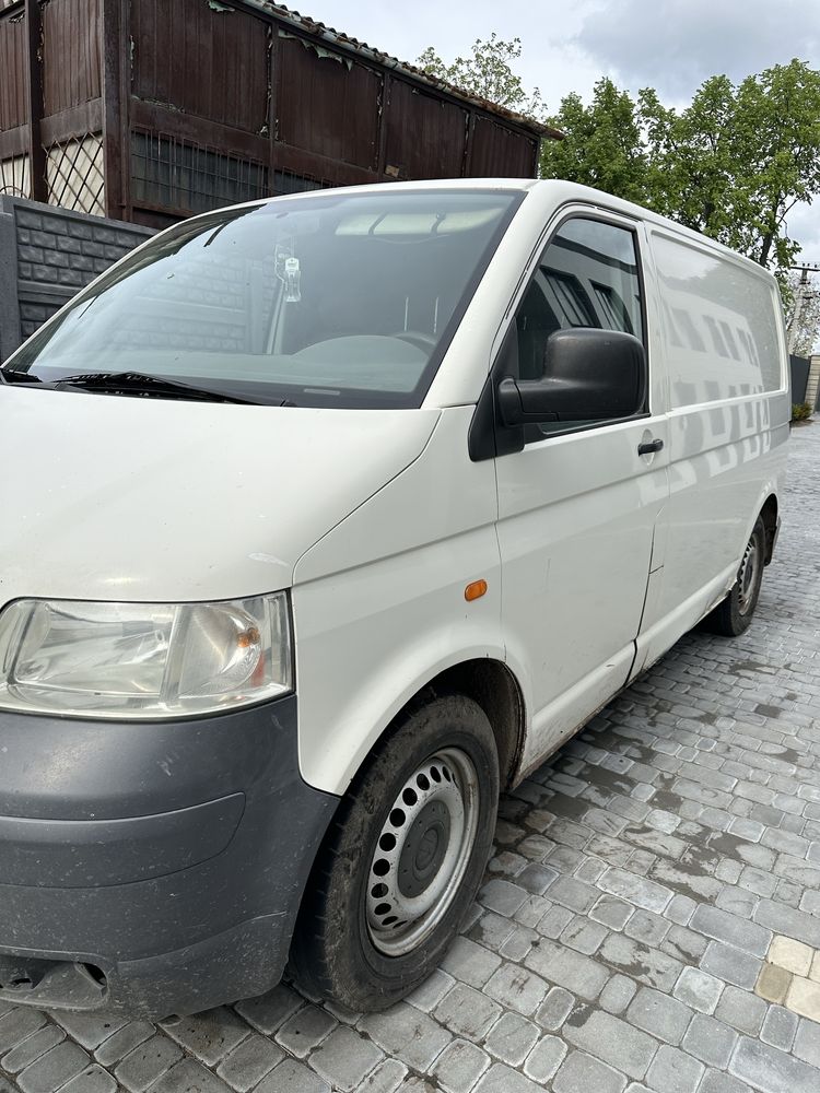 Продам Volkswagen Transporter T5 1.9 TDi