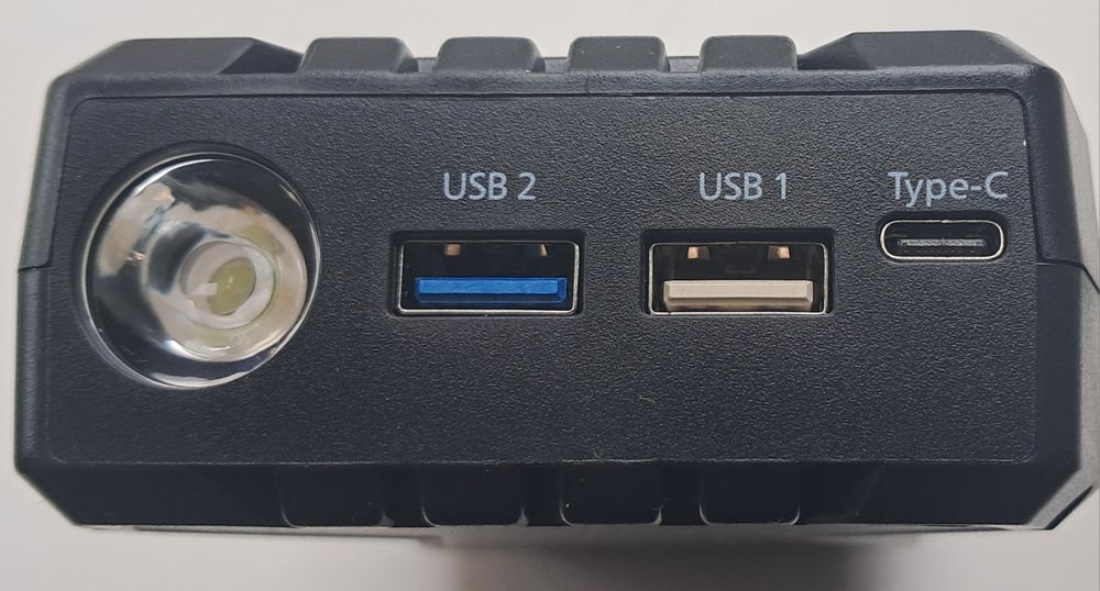 Повербанк,бустер,Jamp Starter з функцією пускового пристрію.