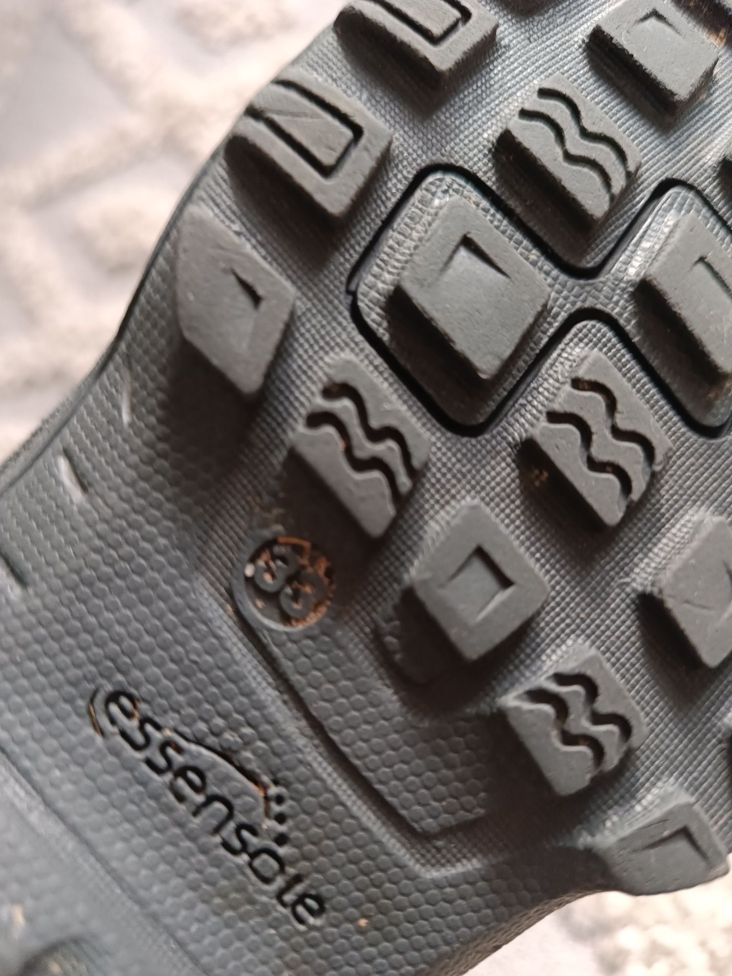 Buty zimowe, śniegowce Decathlon r.33