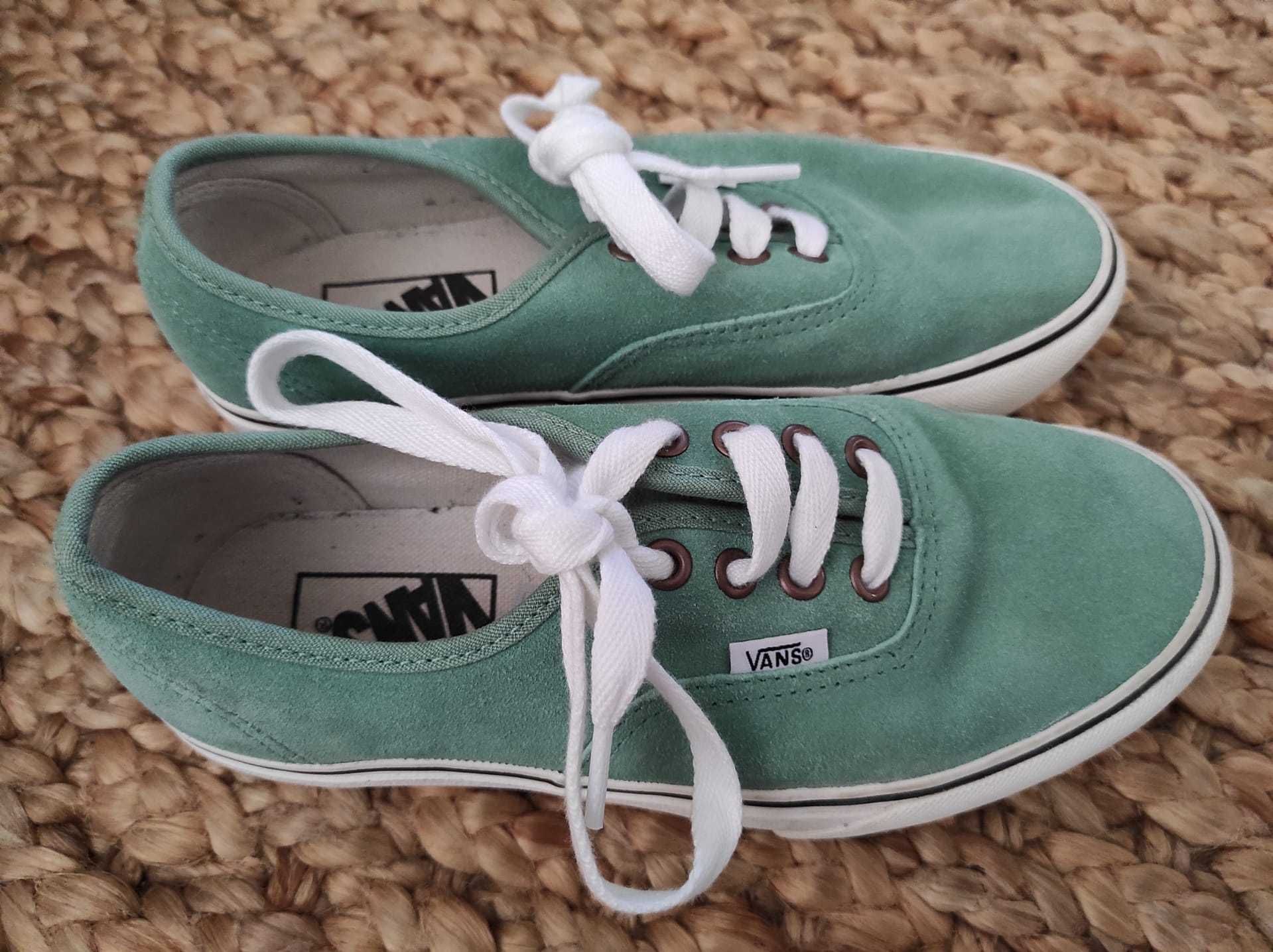 Vendo vans pele, como novas