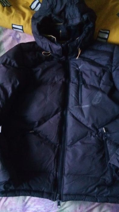 Куртка зимова , тепла