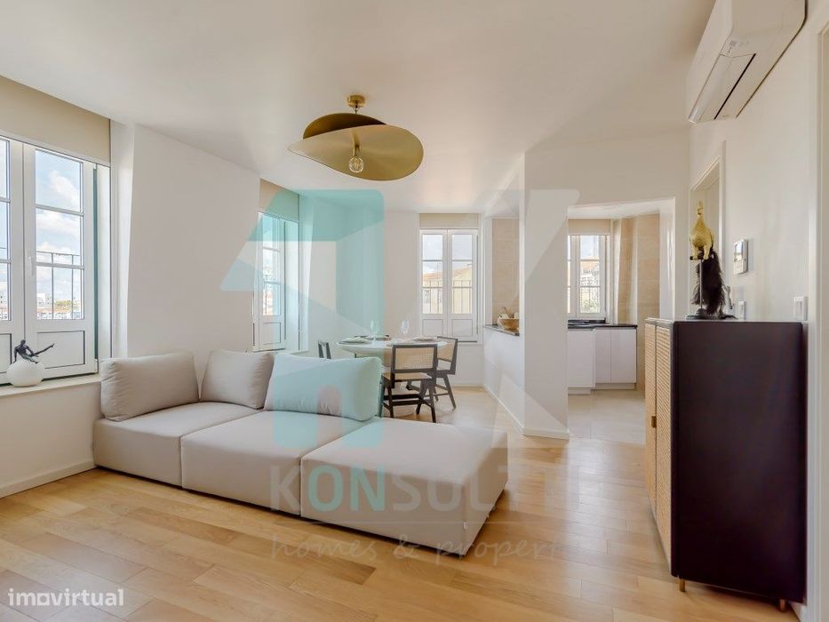 Apartamento T2 de luxo Mobilado - Campo de Ourique