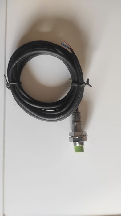 Індуктивний датчик Autonics PR12-4DN