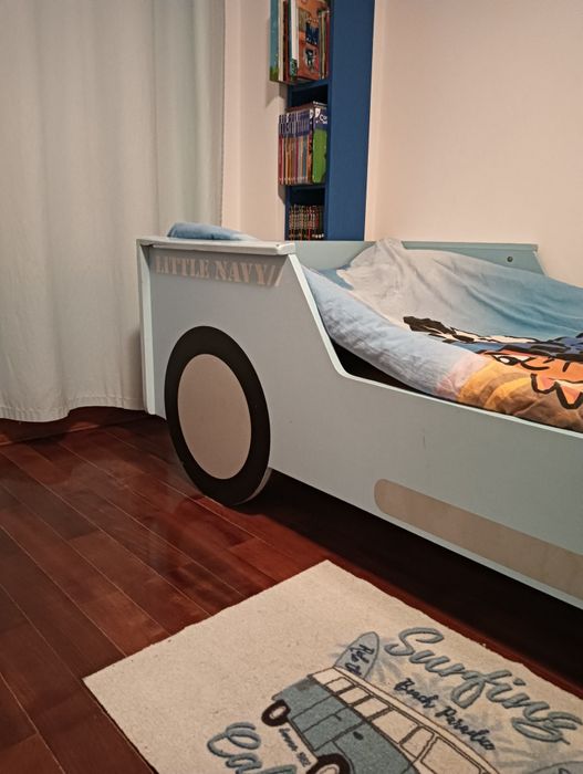 Cama carro para criança