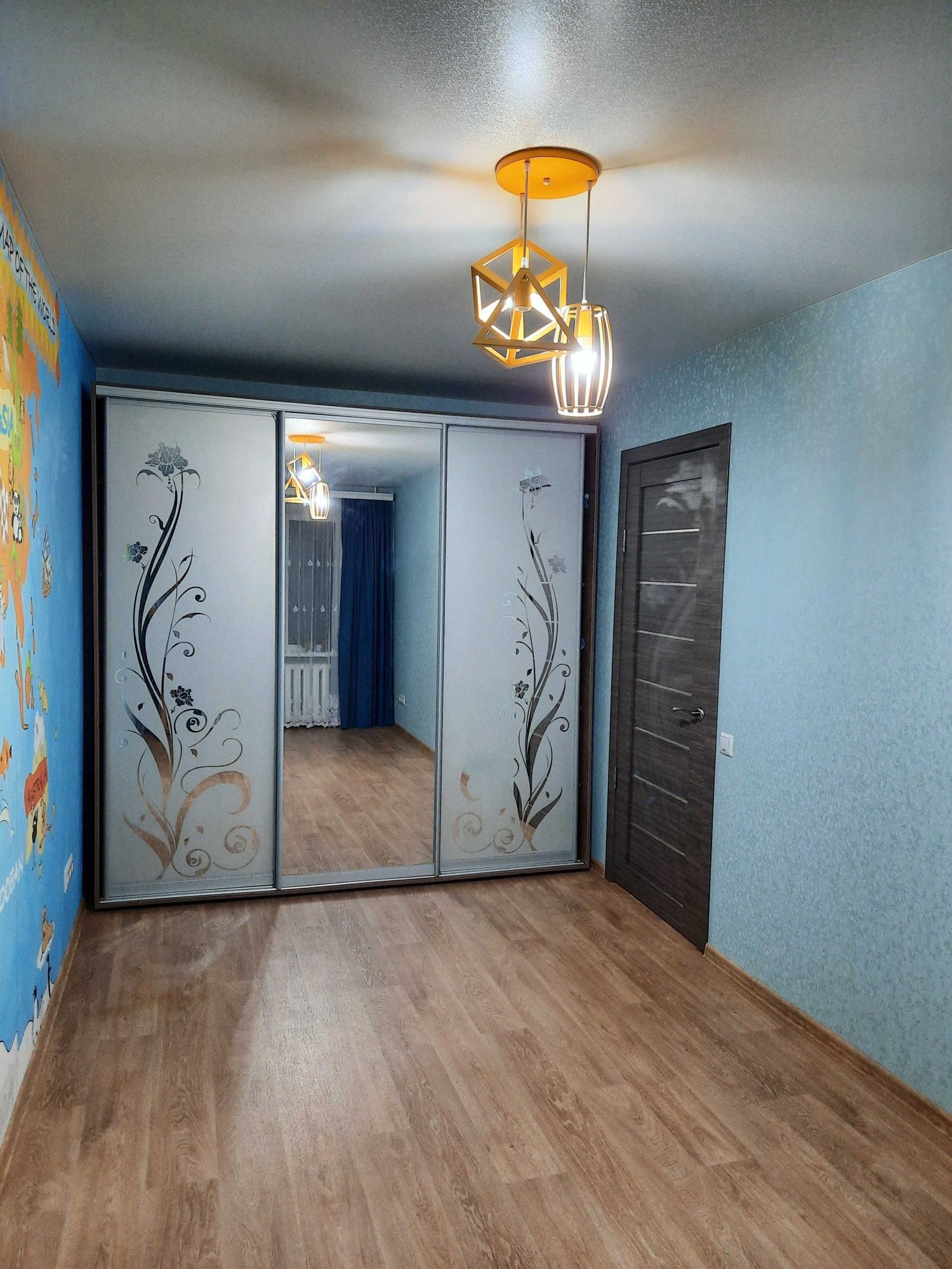Продам 2 комнатную квартиру на Косиора , Петра Калнышевского 37