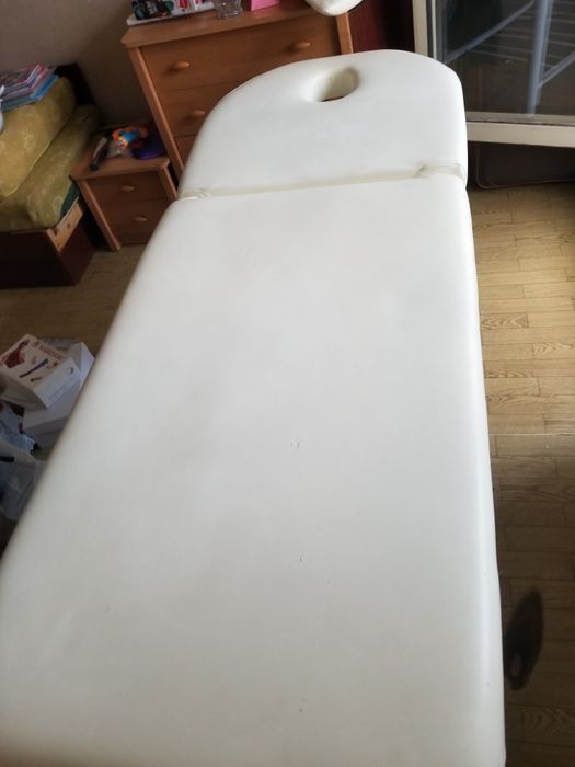 Кушетка косметична-масажна