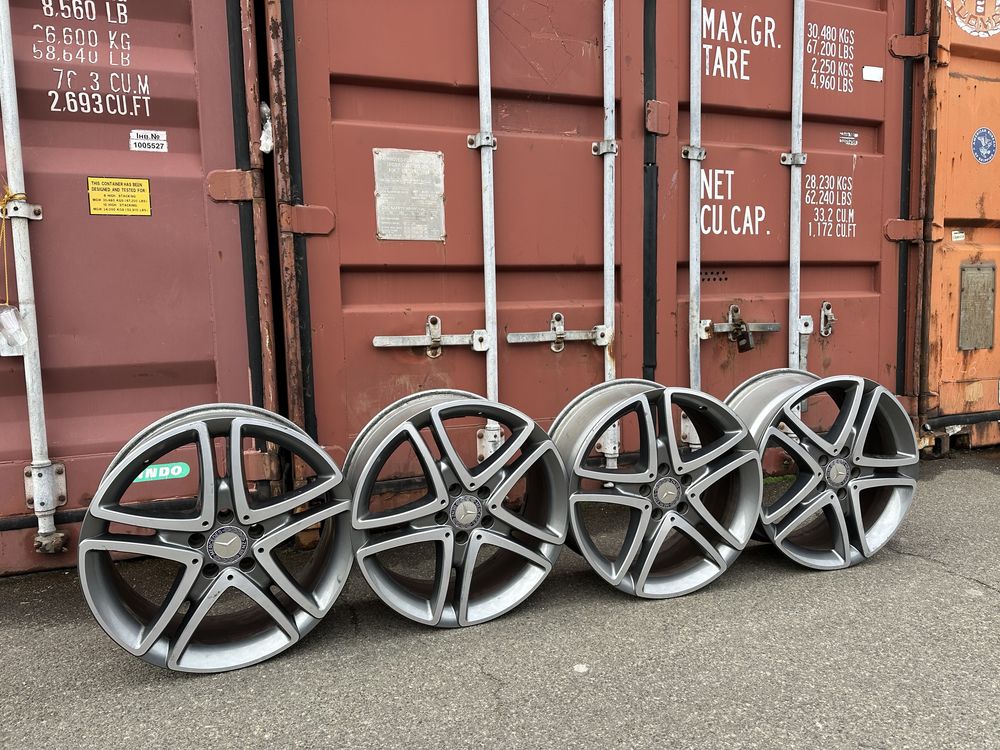 Продам Оригинальные диски MERCEDES R18