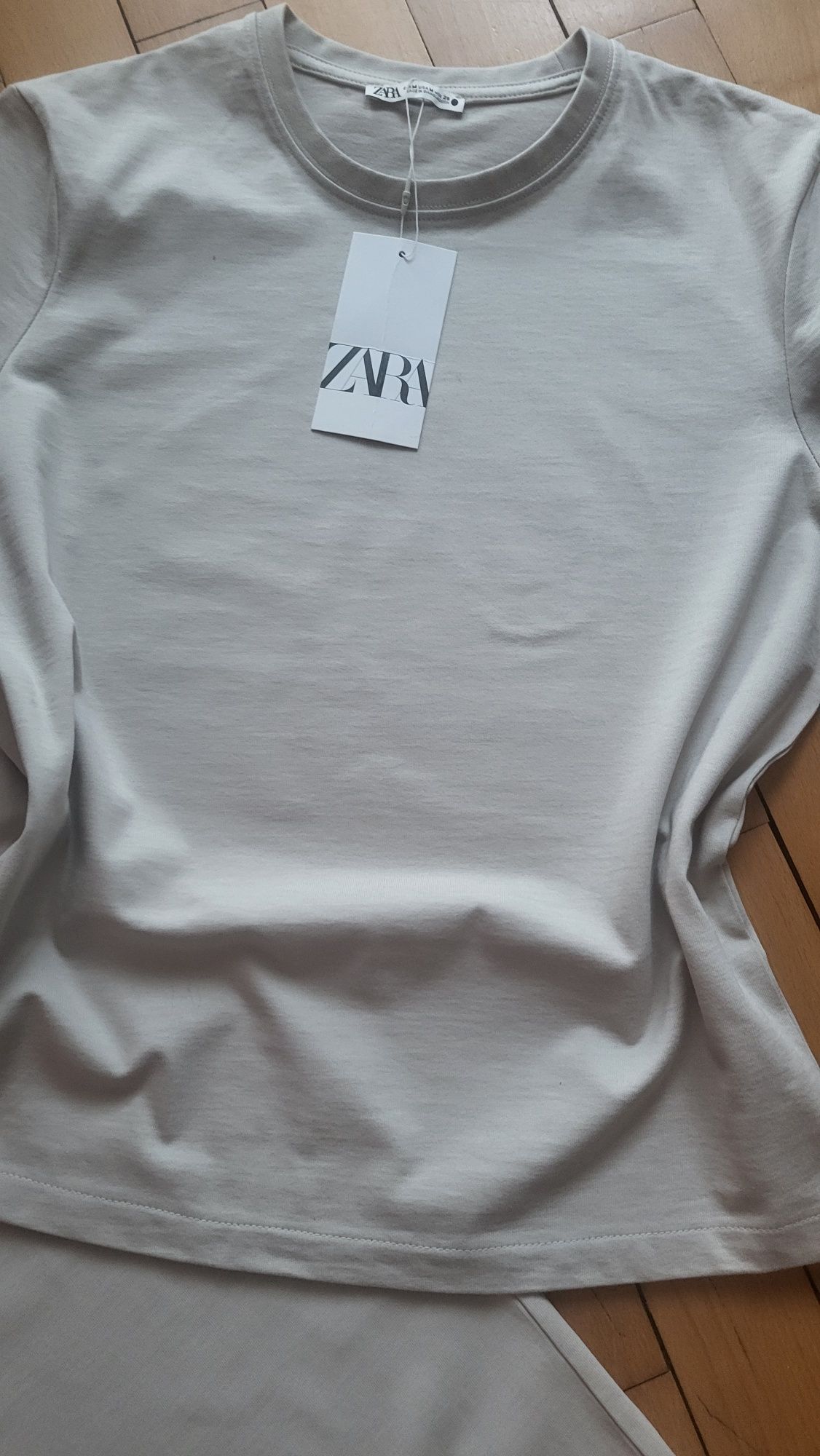 Dres Zara bawełniany.
