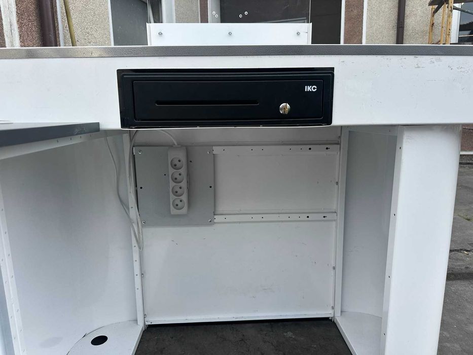 Прикасовий бокс,місце  касира