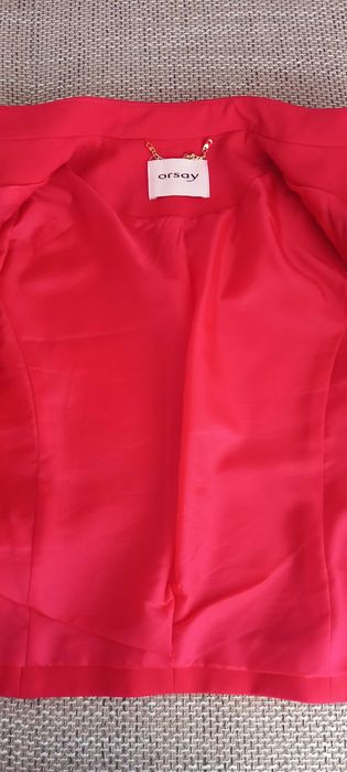 Czerwony pudełkowy żakiet, świąteczny,złote guziki ORSAY - 38/M j.nowy