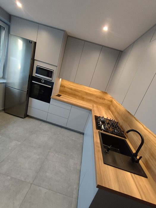 Stoły, stoliki, meble kuchenne na wymiar, meble łazienkowe, szafy